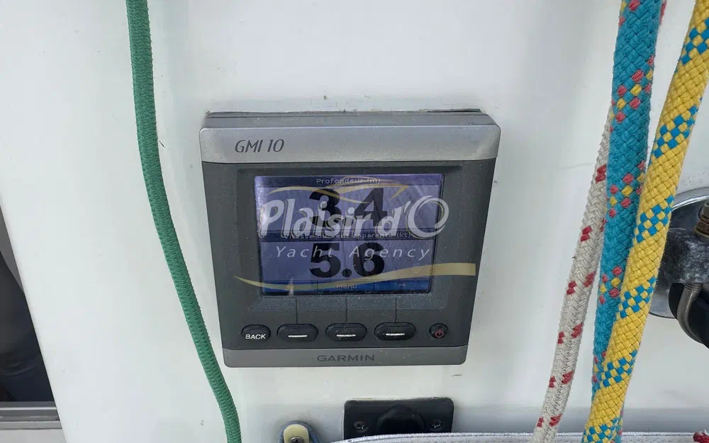 slider 11 Beneteau First 31.7