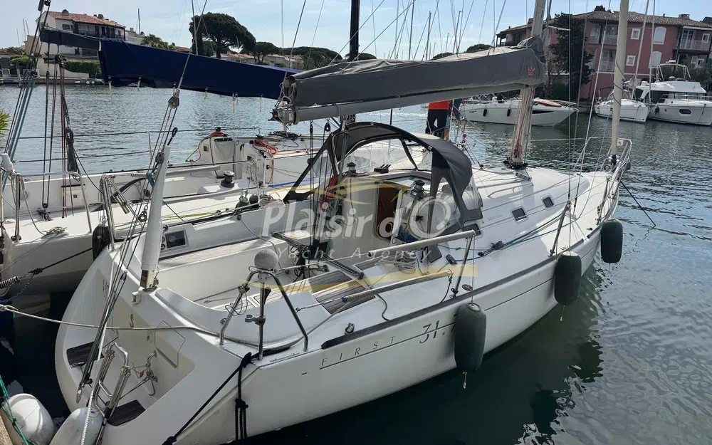 slider 1 Beneteau First 31.7