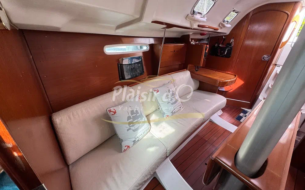 slider 34 Beneteau First 31.7