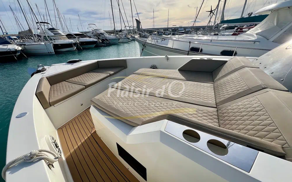 slider 3 De Antonio Yachts D42