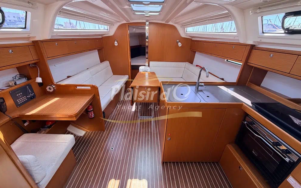 slider 16 Bavaria Cruiser 37
