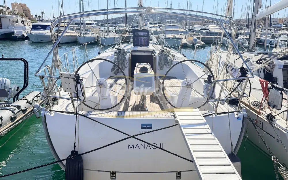 slider 2 Bavaria Cruiser 37