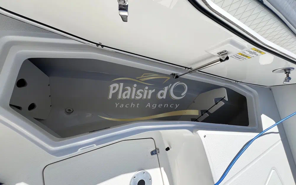 slider 22 Boston Whaler 280 Outrage