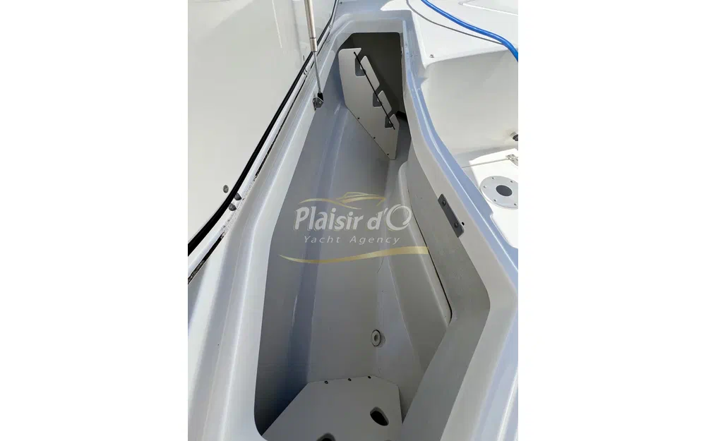 slider 23 Boston Whaler 280 Outrage