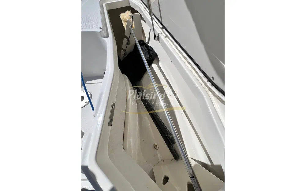 slider 24 Boston Whaler 280 Outrage