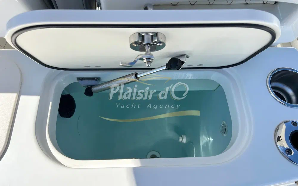 slider 27 Boston Whaler 280 Outrage