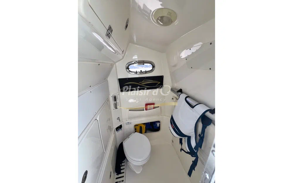 slider 35 Boston Whaler 280 Outrage