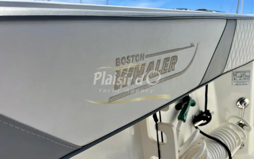slider 36 Boston Whaler 280 Outrage