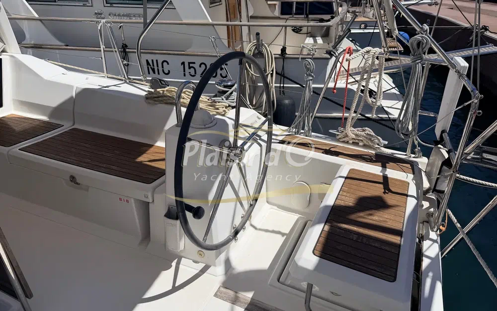 slider 11 Beneteau Oceanis 411