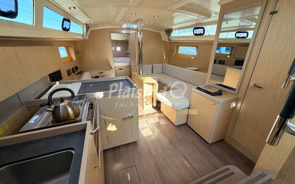 slider 34 Beneteau Oceanis 411