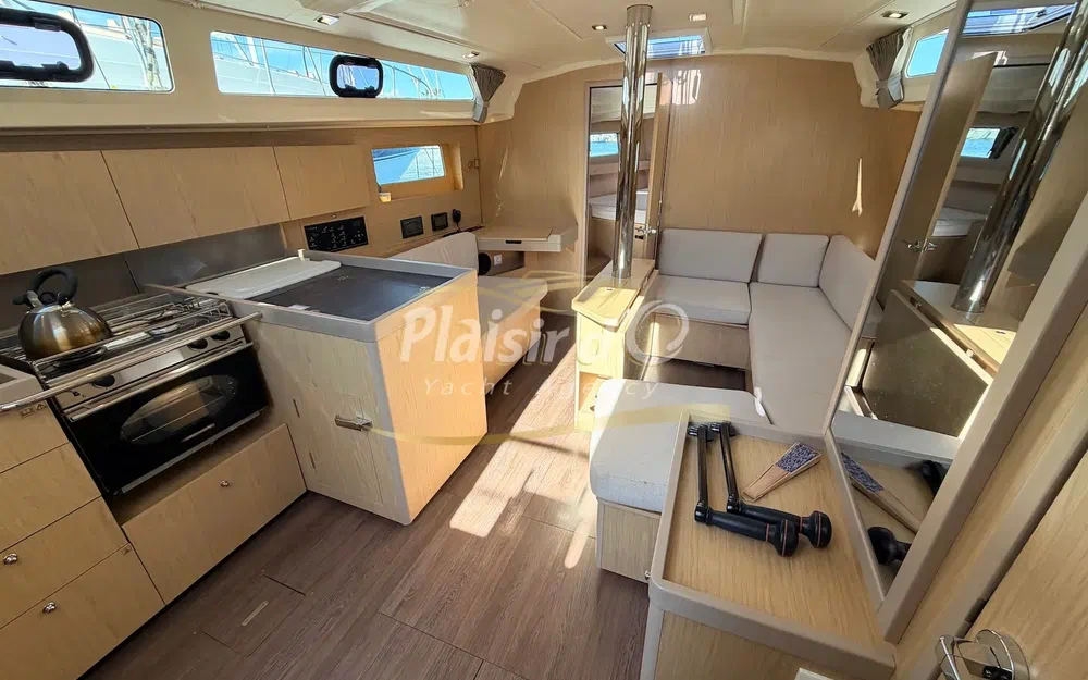 slider 35 Beneteau Oceanis 411