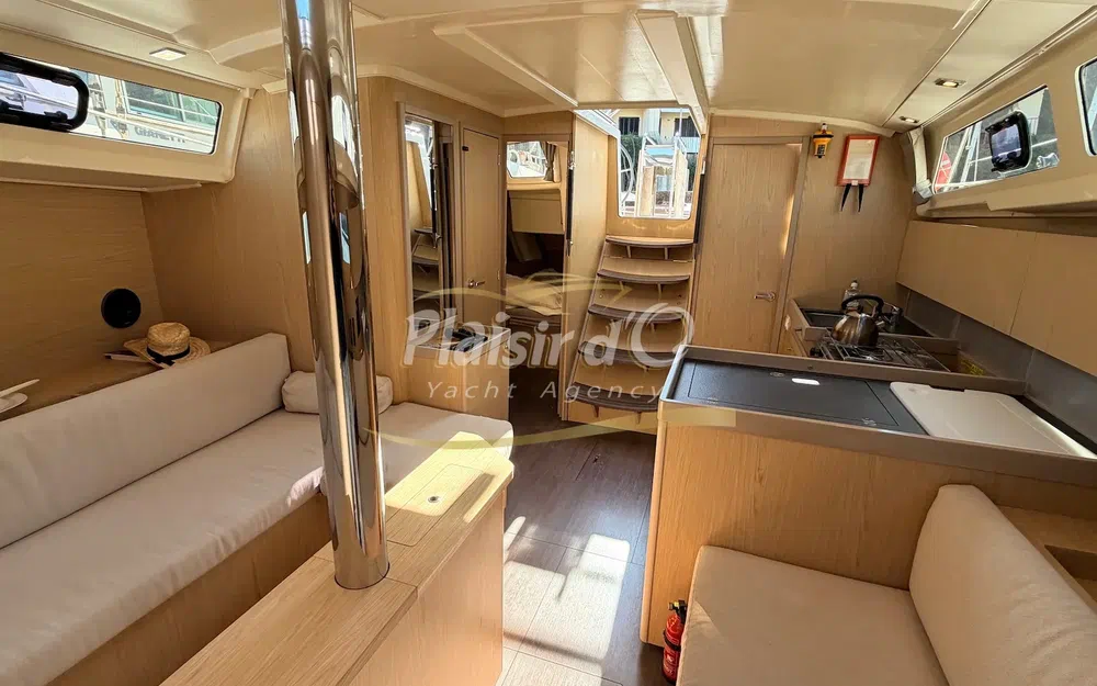 slider 44 Beneteau Oceanis 411