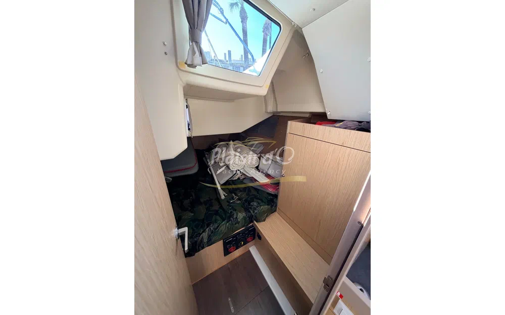 slider 56 Beneteau Oceanis 411