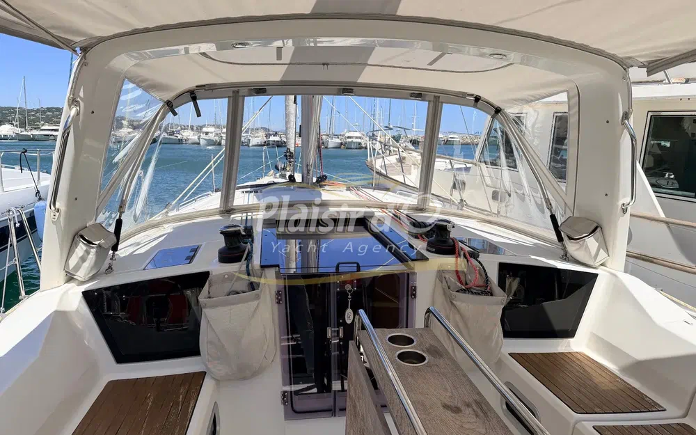 slider 7 Beneteau Oceanis 411