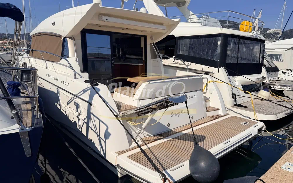slider 2 Prestige Yachts 450 S