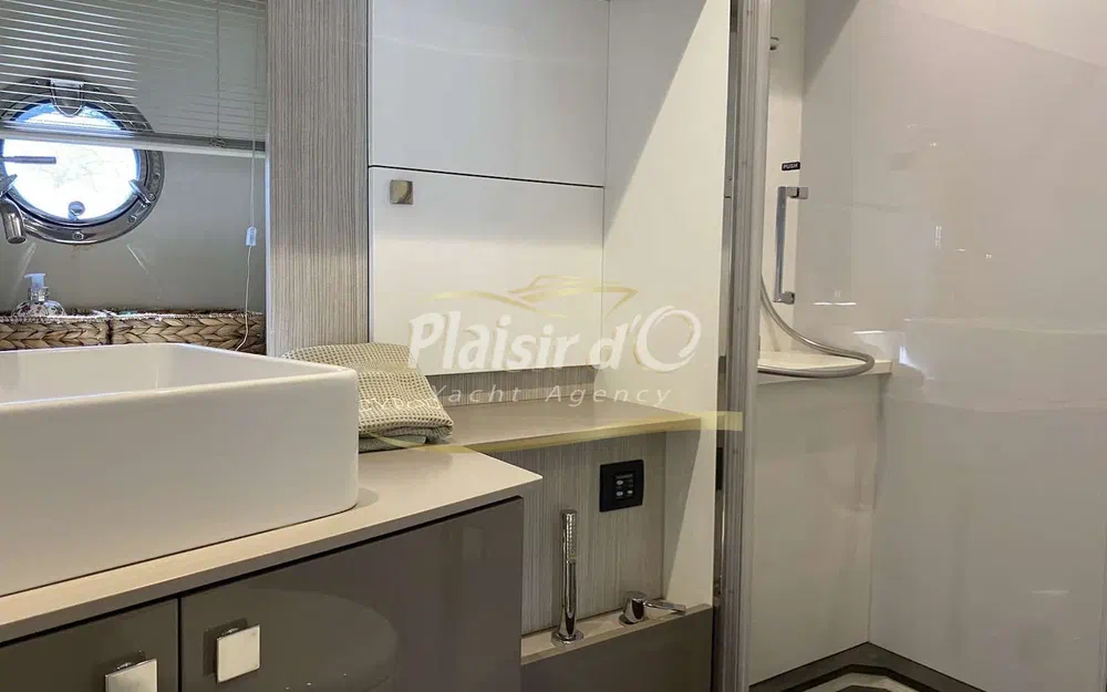 slider 26 Cranchi 60 ST