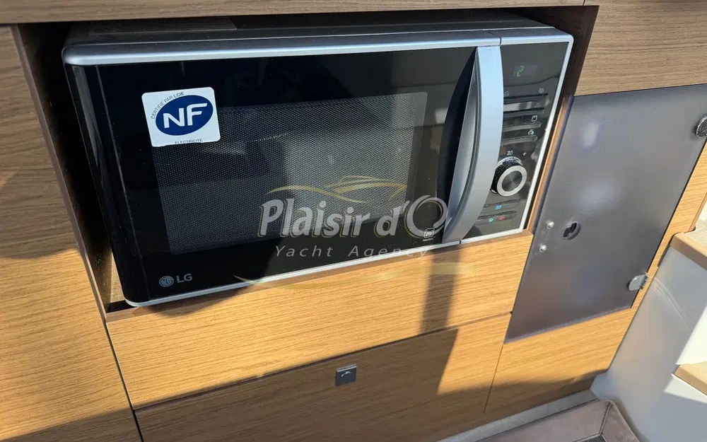 slider 20 Jeanneau NC 11