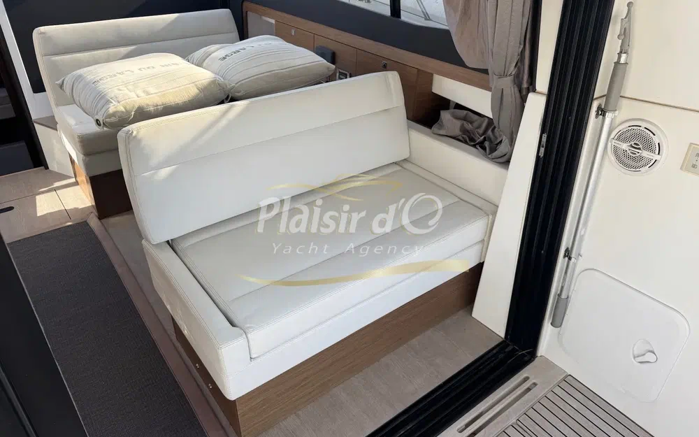 slider 29 Jeanneau NC 11