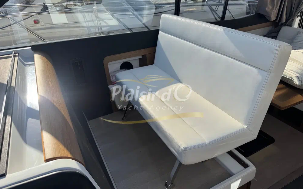 slider 37 Jeanneau NC 11