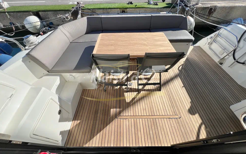 slider 8 Prestige Yachts 460 S
