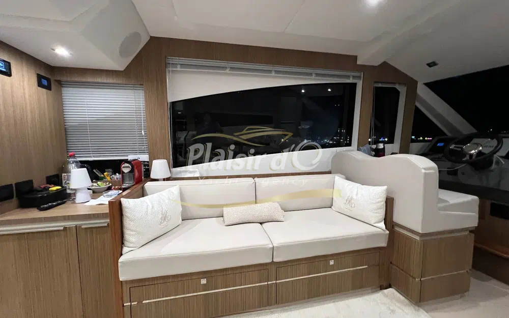 slider 28 Cayman F520