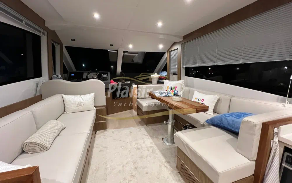 slider 31 Cayman F520