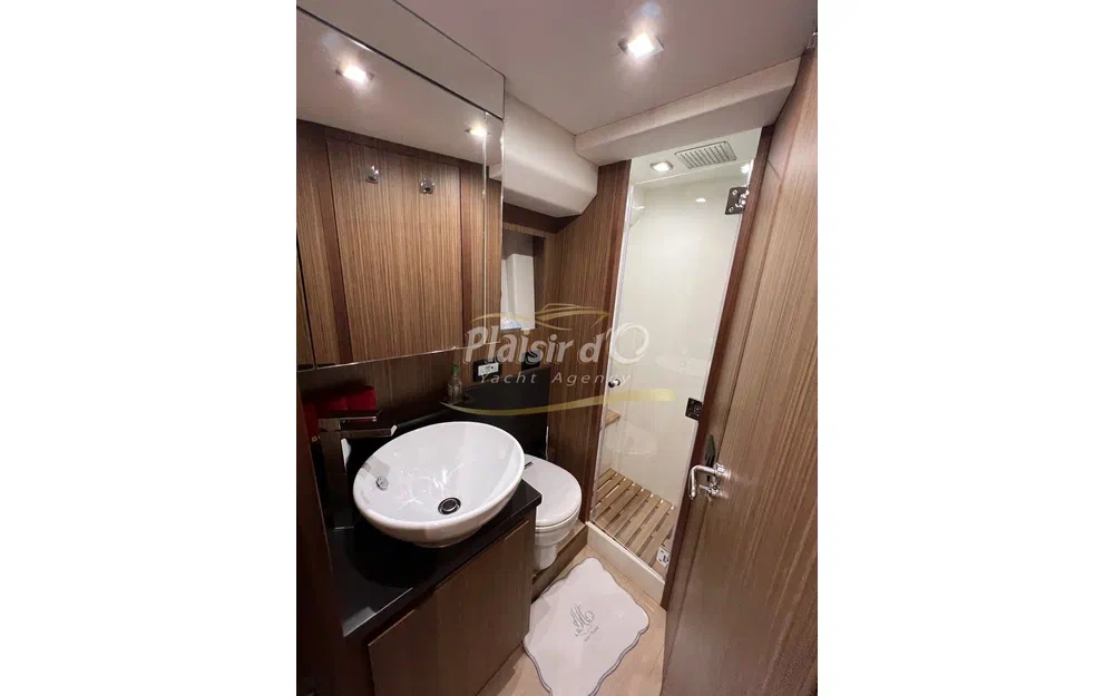slider 34 Cayman F520