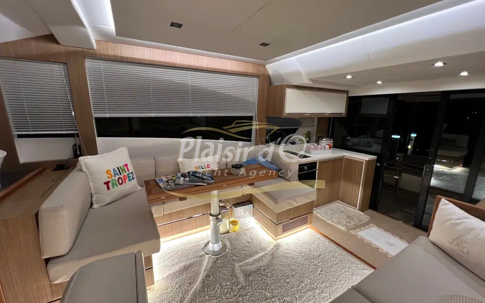 slider 43 Cayman F520