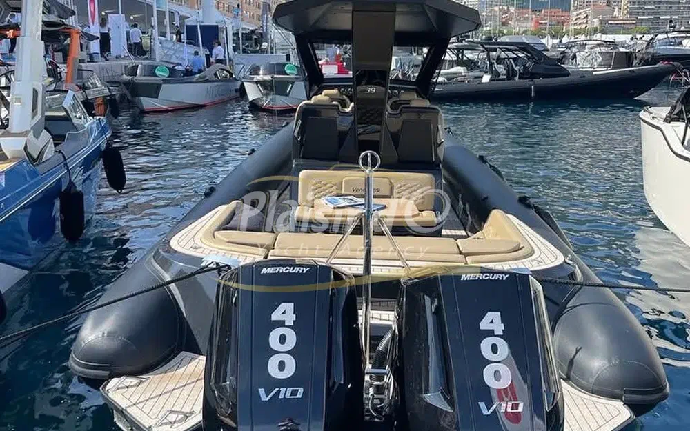slider 5 Ribco Venom 39