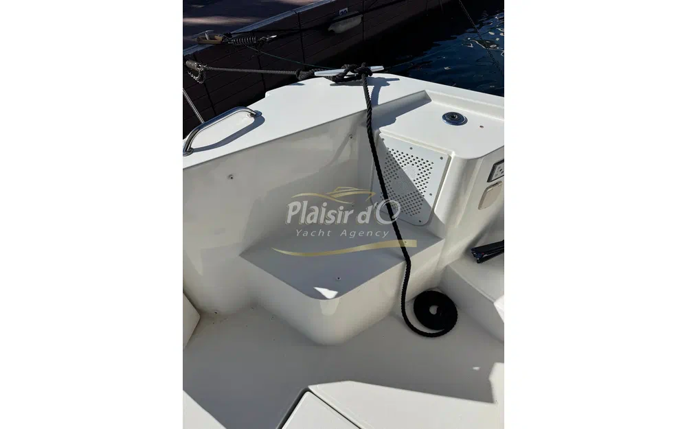 slider 14 Beneteau Swift Trawler 35