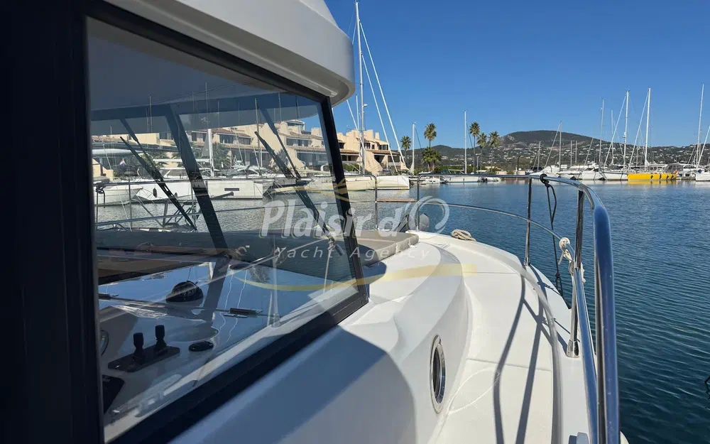 slider 20 Beneteau Swift Trawler 35