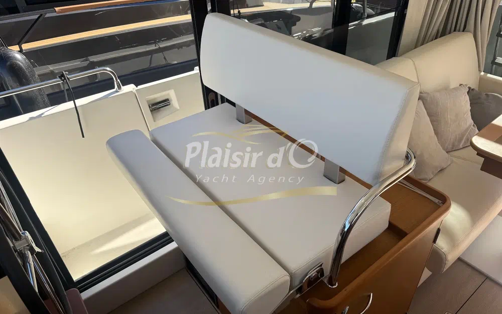 slider 25 Beneteau Swift Trawler 35