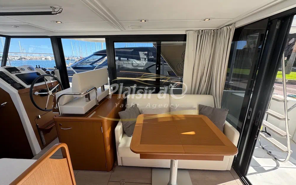slider 27 Beneteau Swift Trawler 35