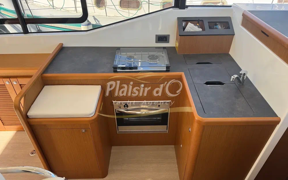 slider 29 Beneteau Swift Trawler 35