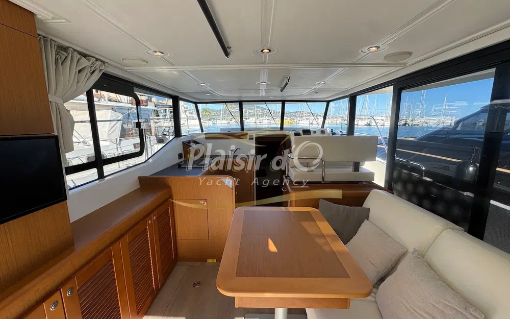 slider 38 Beneteau Swift Trawler 35