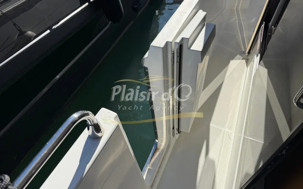 slider 43 Beneteau Swift Trawler 35