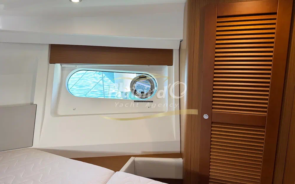 slider 51 Beneteau Swift Trawler 35