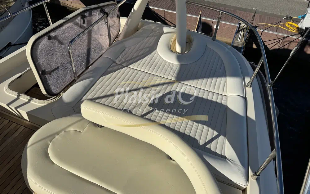 slider 23 Mochi Dolphin 64