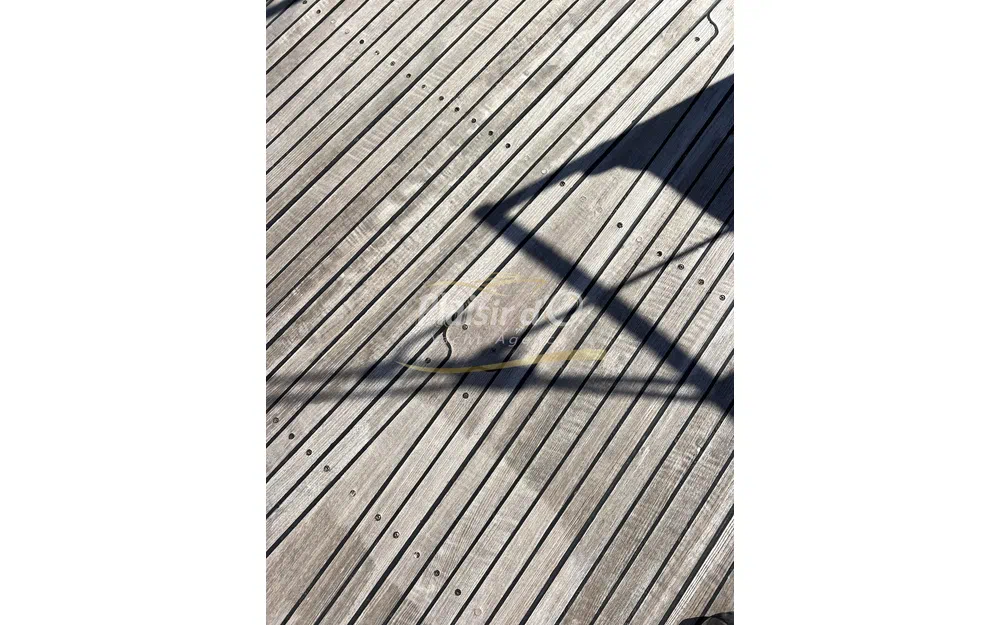 slider 5 Grand Banks 42