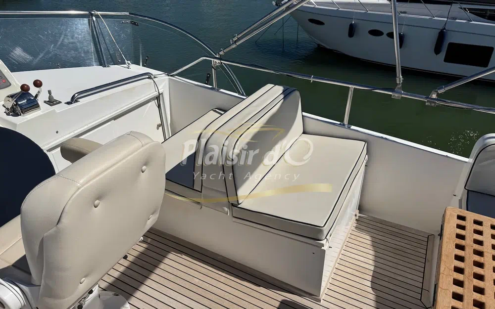 slider 19 Grand Banks 52 Europa