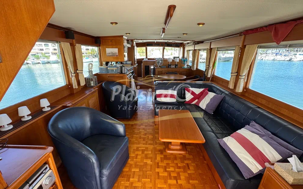 slider 33 Grand Banks 52 Europa