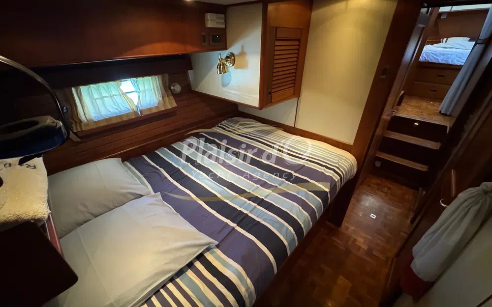 slider 53 Grand Banks 52 Europa