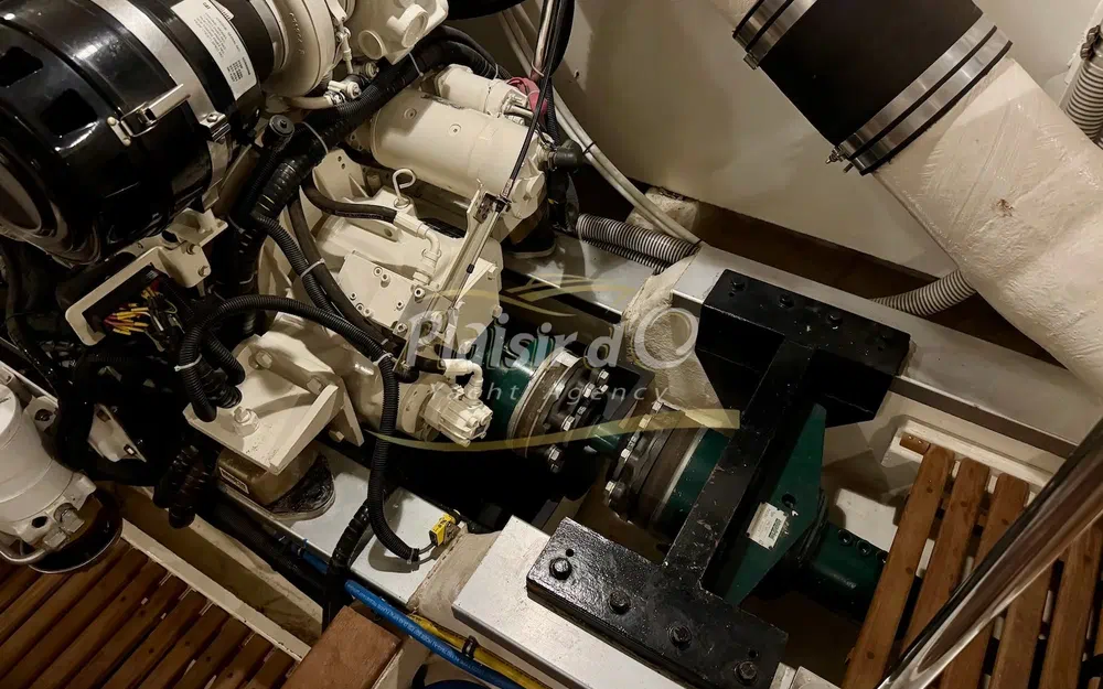 slider 62 Grand Banks 52 Europa
