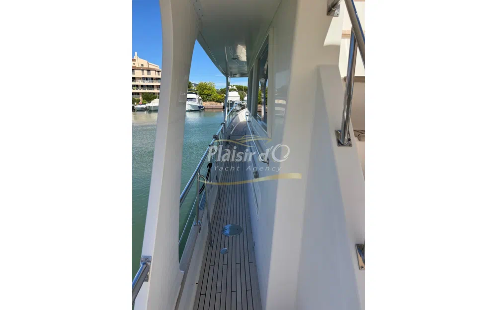 slider 6 Grand Banks 52 Europa