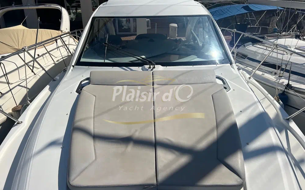 slider 9 Beneteau Gran Turismo 38