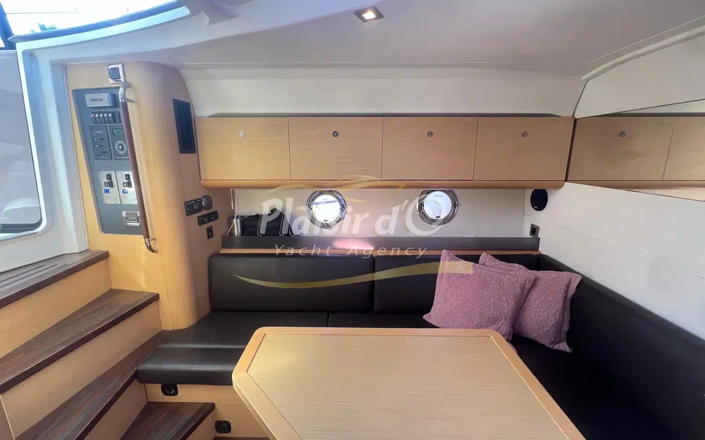 slider 31 Beneteau Gran Turismo 38