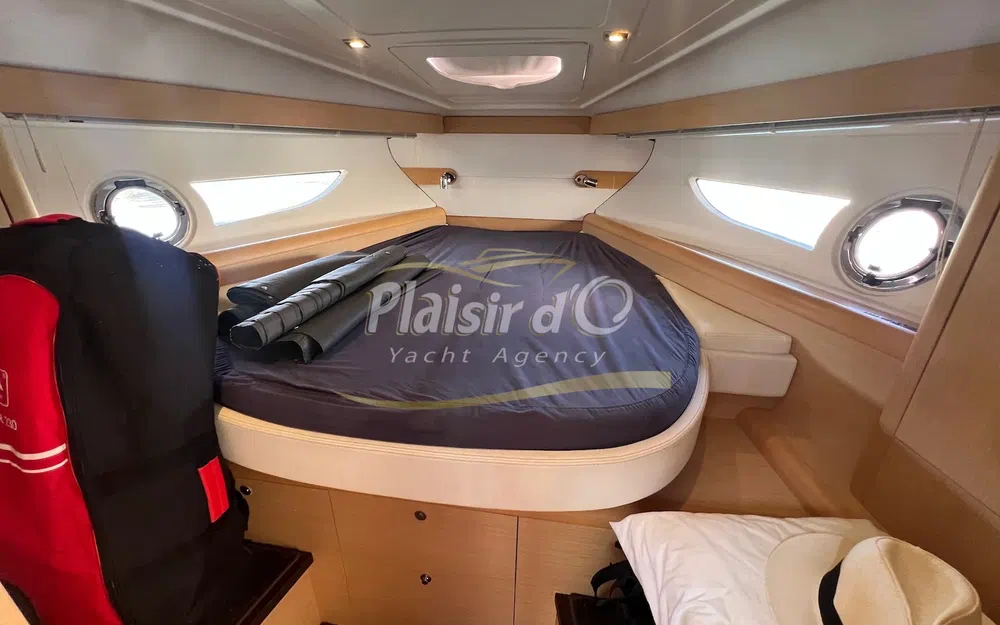 slider 32 Beneteau Gran Turismo 38