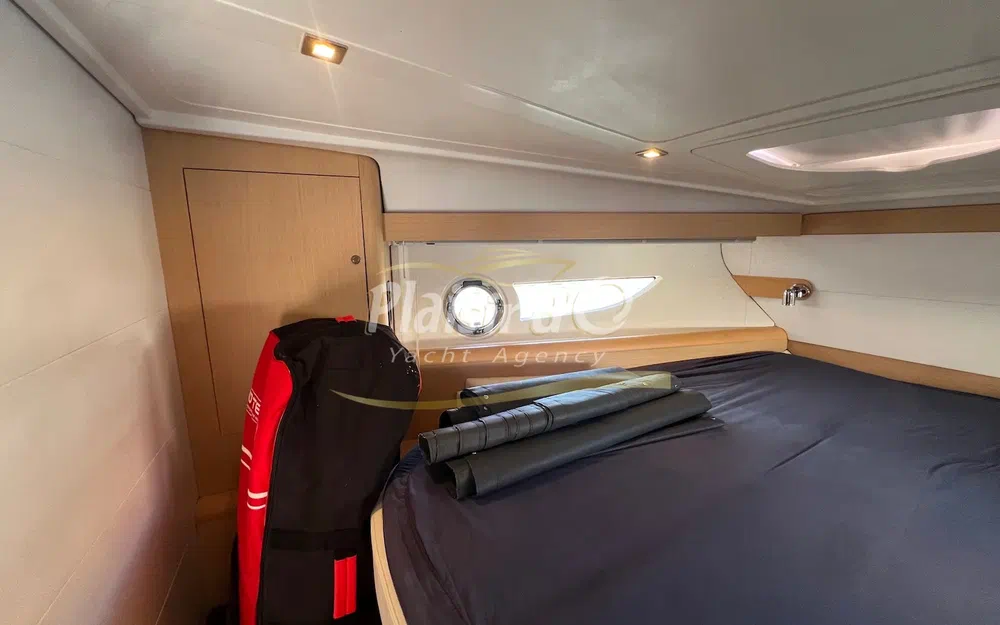 slider 34 Beneteau Gran Turismo 38