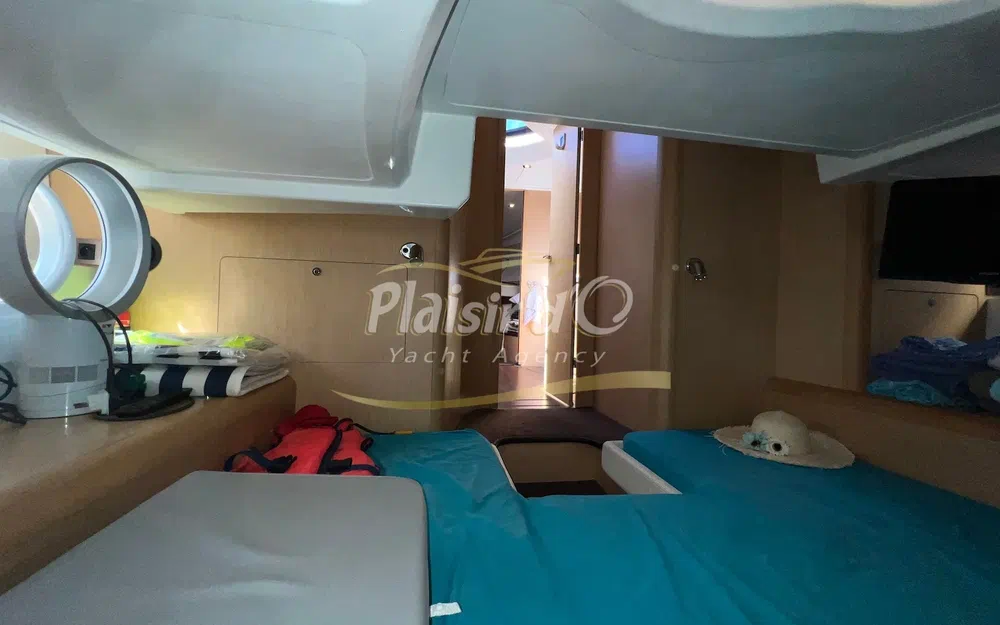 slider 44 Beneteau Gran Turismo 38