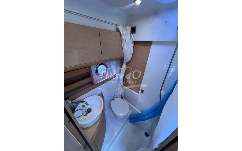 slider 45 Beneteau Gran Turismo 38